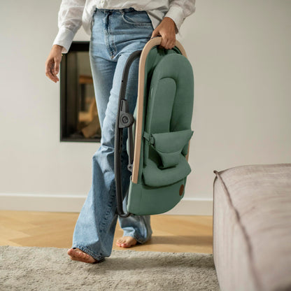 Maxi-Cosi Kori 2-in-1 Babywippe mit Spielbogen